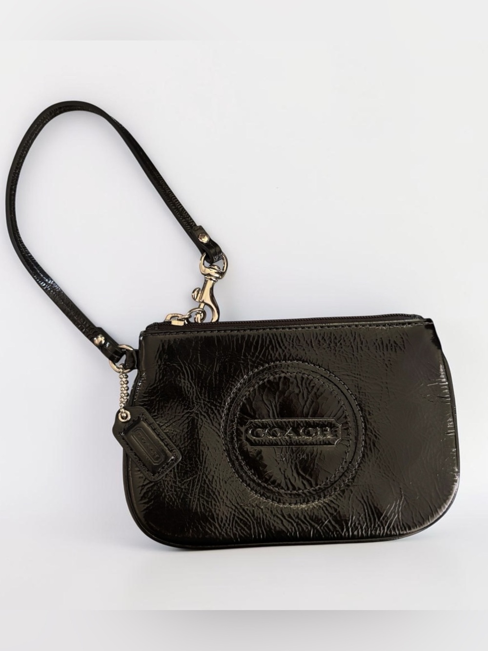 Coach Black Patent Leather Wristlet Circle Logo Y2K Blue Lining Authentic